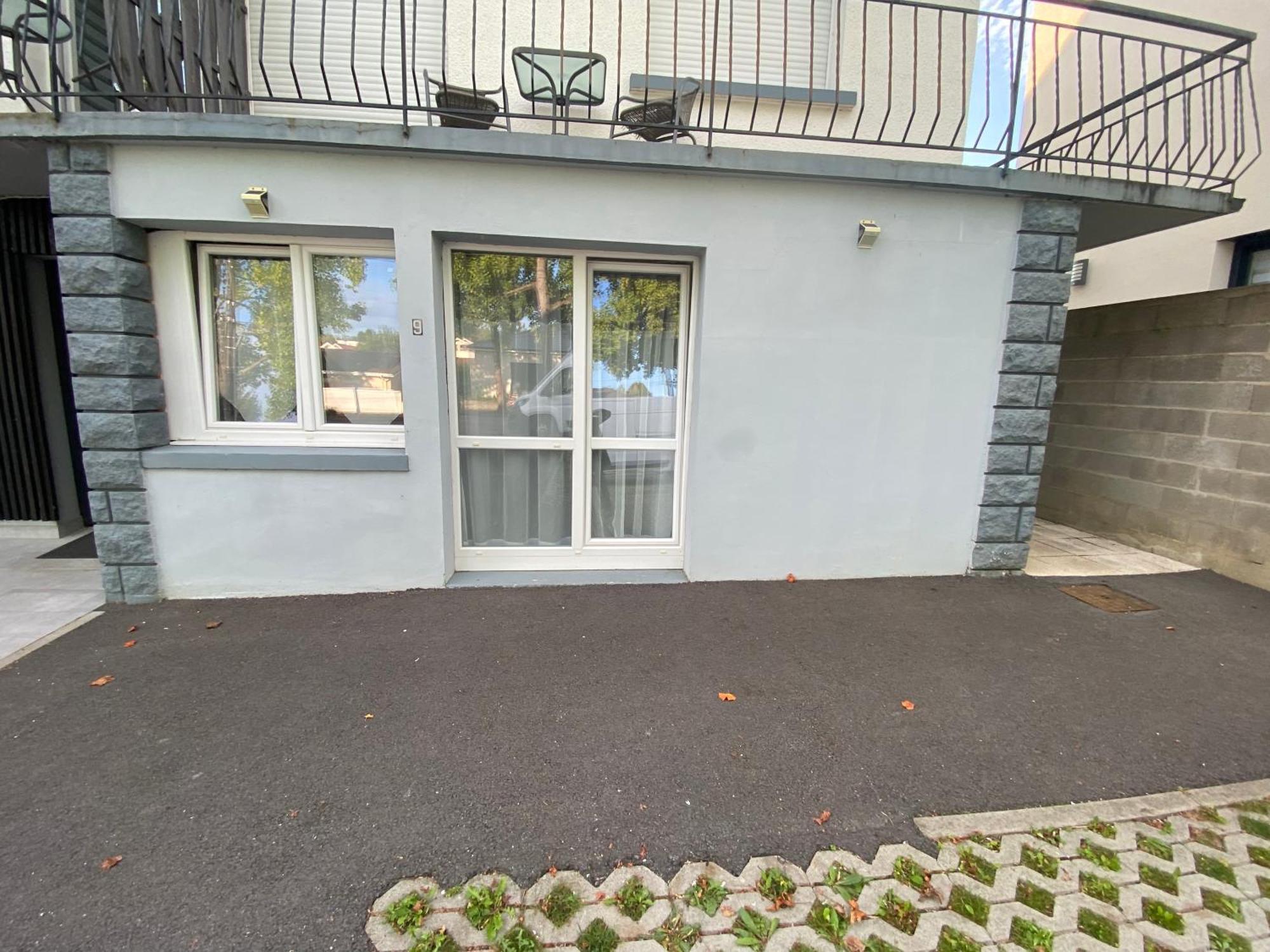 Toul Appartement Entier Avec Parking Prive Au Calme Cosy A Etage Avec Balcon Exterior foto